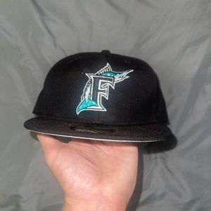 MLB Marlins fitted hat size 7 5/8
